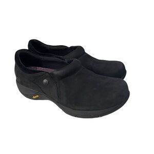 Dansko Women’s Euro size 38 U.S. Size 7.5-8 Style Patti Black Nubuk Vibram soft
